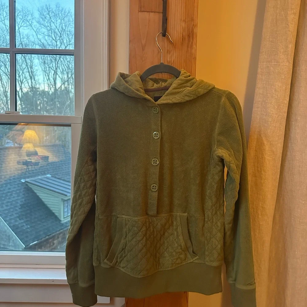 Horny Toad Olive Green Quilted Hoodie Sweater